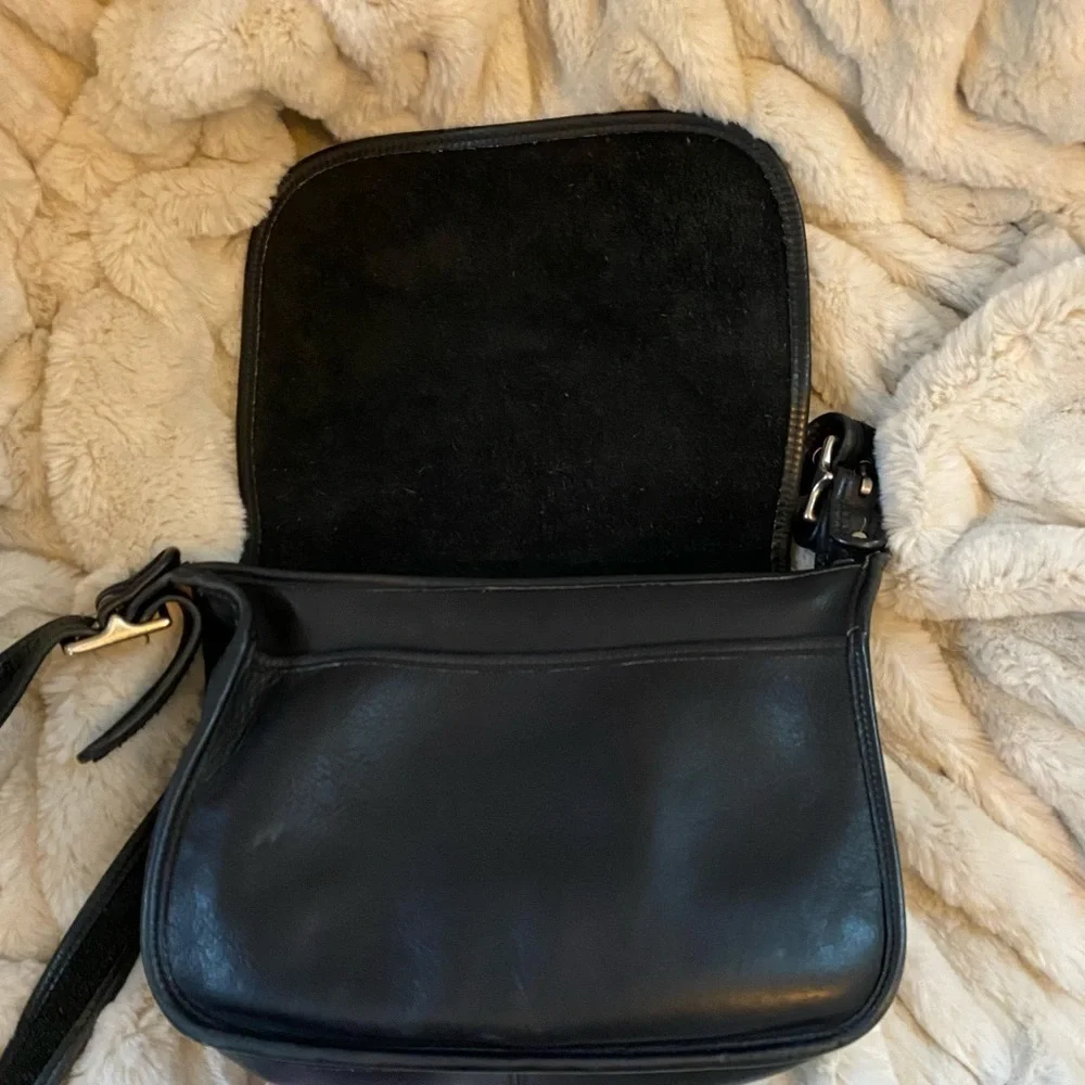 Vintage Coach Patricia Large Black Leather Saddle Legacy Flap Crossbody …